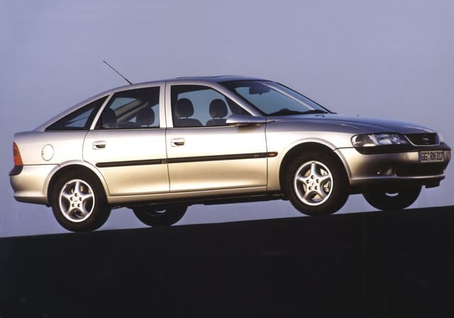 1995 Opel Vectra B CC 1.6i 16V (101 Hp) Automatic